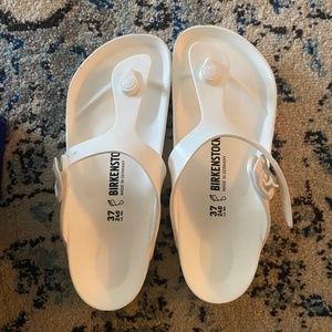 Gizeh White Birkenstocks